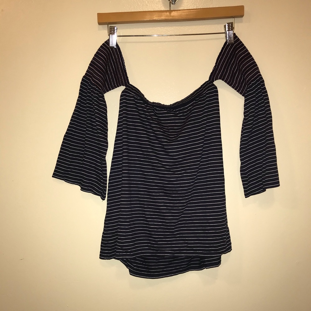 Club Monaco Off The Shoulder Top - Picture 2 of 6